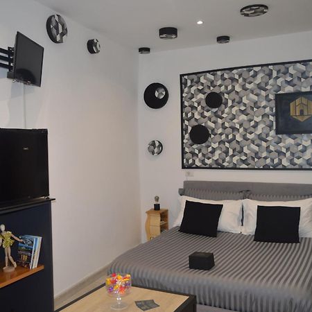 Geometric Art Home บารี ภายนอก รูปภาพ